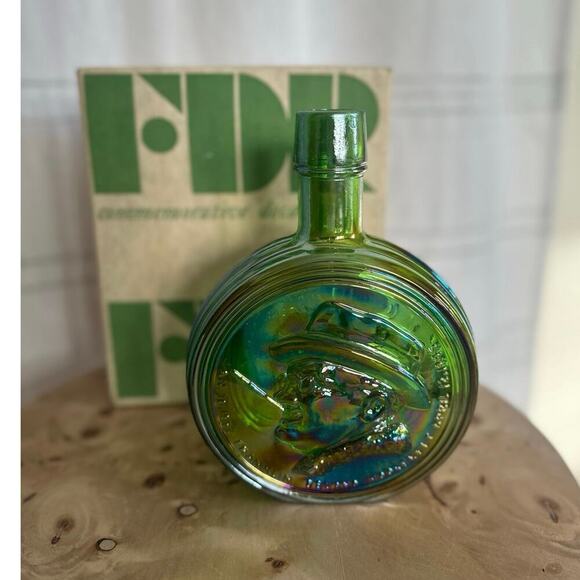 Vintage Wheaton Glass FDR Commemorative Decanter Green Carnival Glass w/ Box - Picture 1 of 2